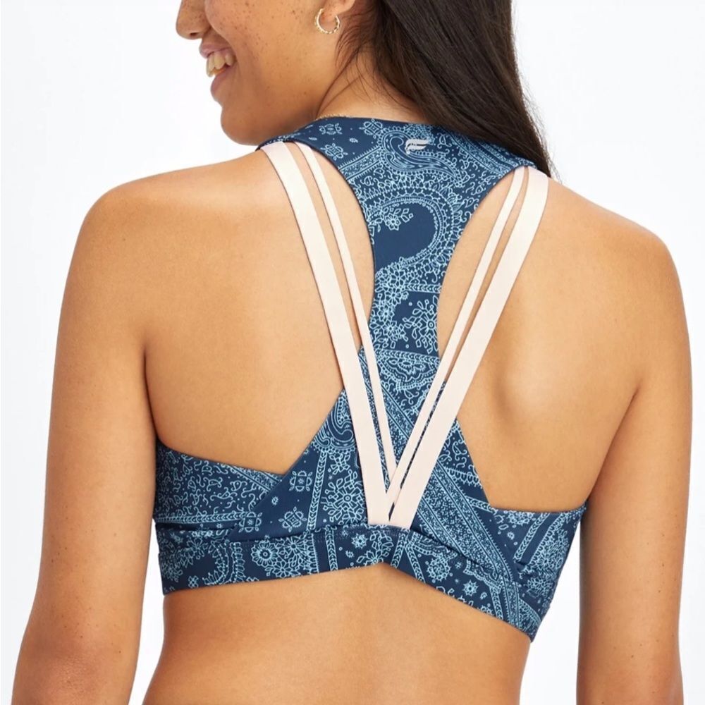 Fabletics Kessler Medium Impact Sports Bra Color Deep Navy Multi M NWT in packag